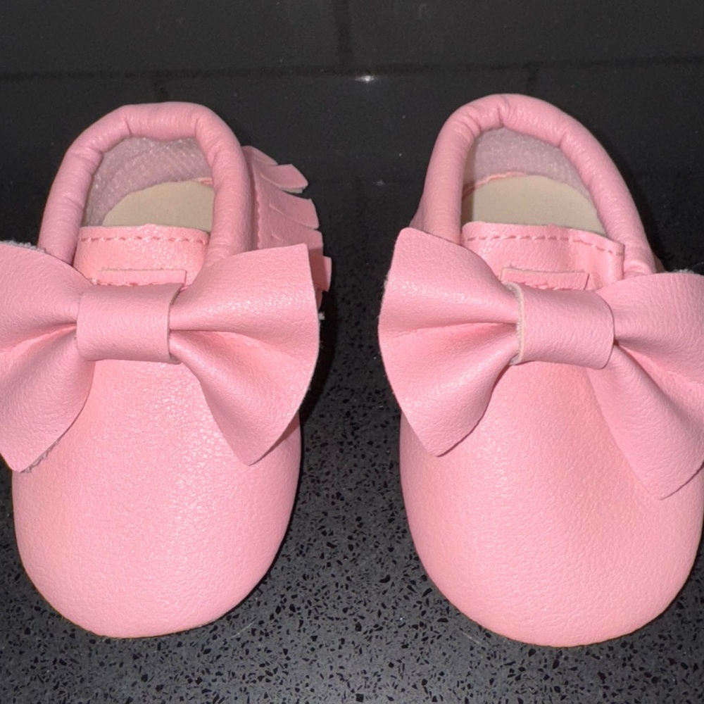 Pink Bow Baby Moccasins - Infant Girls Soft Shoes